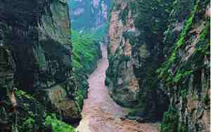虎跳峡景点介绍