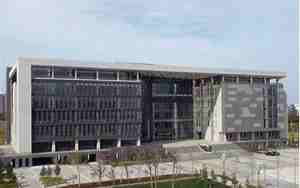 江苏大学图书馆