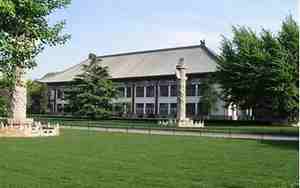 北京大学外国语学院