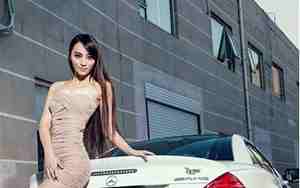 汽车模特美女